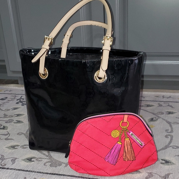Michael Kors Black Patent Tote and Estee Lauder Bag⚜️🖤⚜️ - Picture 2 of 13